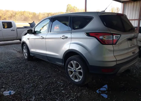 2017 Ford Escape Se из США, поврежденный, VIN 1FMCU0G93HUC81393